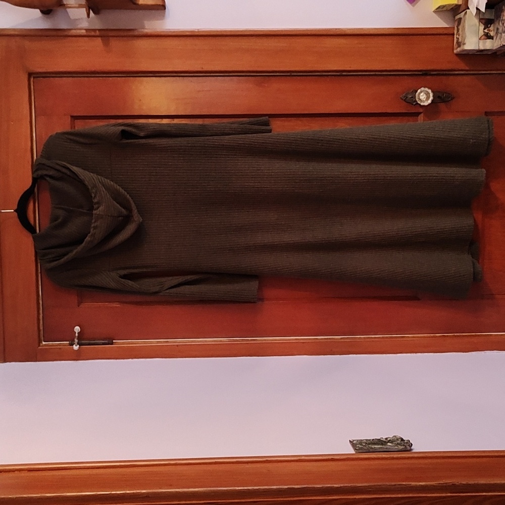 Hooded ribbed duster sweater/cape with open apron front - Picture 6 of 9